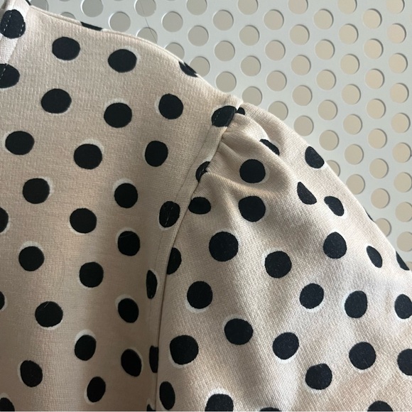 Ann Taylor Polka Dot Short Puffed Sleeve Top Size XL in Cream and Black - Picture 6 of 7